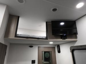 Momentum M-Class 395MS Photo