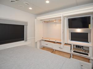 Bay Star 3225 Photo
