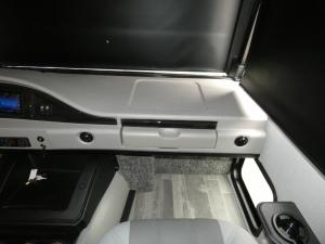 Admiral 32N Photo