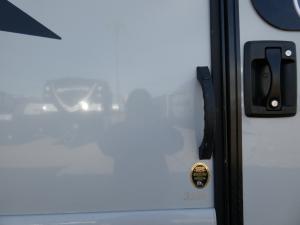 Admiral 32N Photo