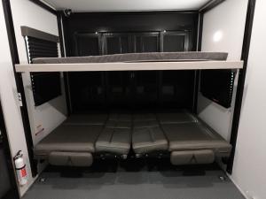 Momentum G-Class 31G Photo