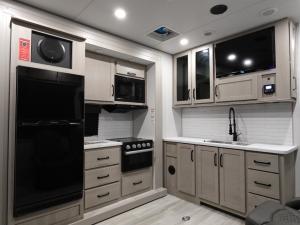 Momentum G-Class 25G Photo