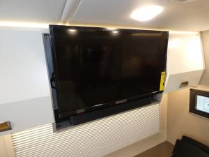 Navion 24T Photo