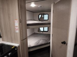 Salem FSX 266BHLE Photo