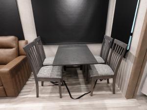 Residence 401FSRL Photo