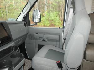 Freelander 27QB Ford 350 Photo
