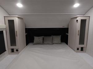R Pod RP-192 Photo