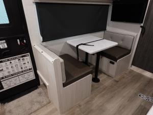 R Pod RP-192 Photo