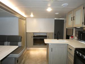 Salem Cruise Lite 240BHXL Photo