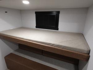 Salem Hemisphere 310BHI Photo