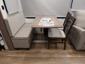 Avenue 32RLS Photo