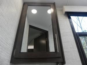 Qwest 24L Photo