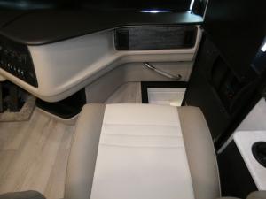 Nautica 34RX Photo