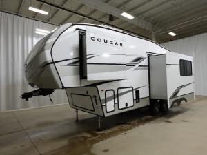 Cougar Half-Ton 24RDS Photo