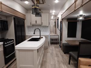 Astoria 3173RLP Photo