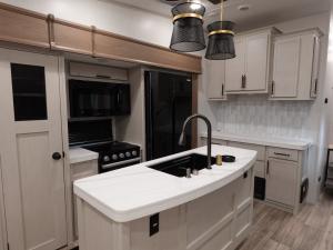 Astoria 3173RLP Photo