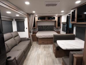 Delta Ultra Lite ML226 Photo
