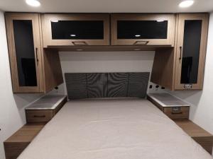 Delta Ultra Lite ML226 Photo