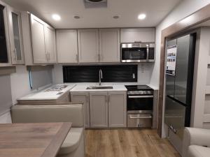 Avenue All-Access 23ML Photo