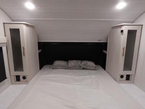 R Pod RP-192 Photo