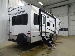 Crusader 275RDD Photo