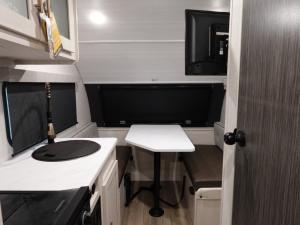 R Pod RP-171 Photo