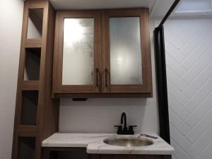 Delta Ultra Lite ML226 Photo