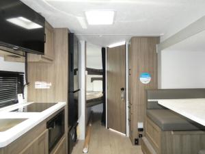 Freedom Express Select 21SE Photo