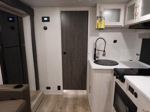 R Pod RP-198 Photo