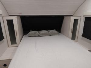 R Pod RP-198 Photo