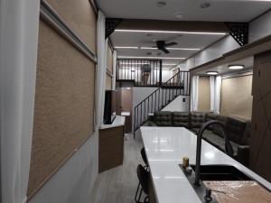 Salem Grand Villa 42VIEW Photo