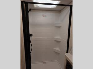 R Pod RP-205 Photo