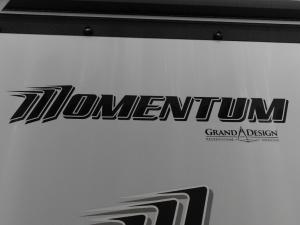 Momentum M-Class 414M Photo