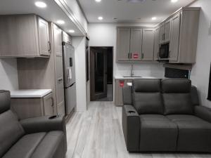 Momentum G-Class 415G Photo