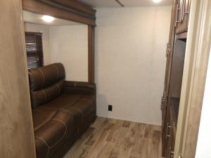 Cougar 368MBI Photo