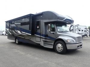 Accolade 37L Photo