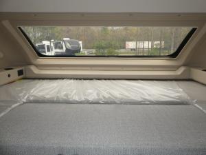 Accolade 37L Photo