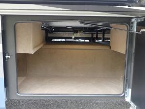 Accolade 37L Photo