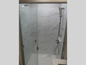 Accolade 37L Photo