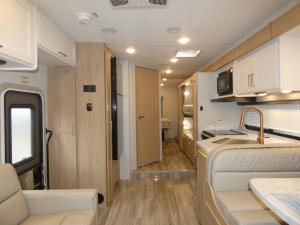 Four Winds 31EV Photo