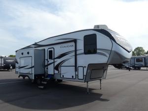 Cougar Half-Ton 29RKS Photo