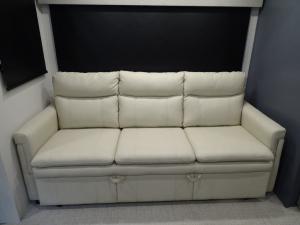 Crusader 275RDD Photo