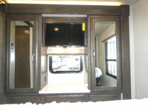 Accolade XL 37M Photo