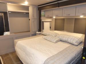 Aria 3702 Photo