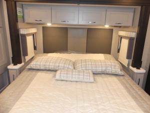 Aria 3702 Photo