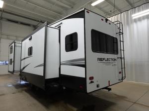 Reflection 324MBS Photo