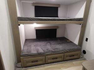 Reflection 324MBS Photo