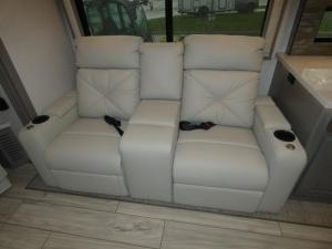 Armada 44B Photo