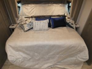 Armada 44B Photo