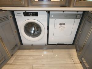 Armada 44B Photo